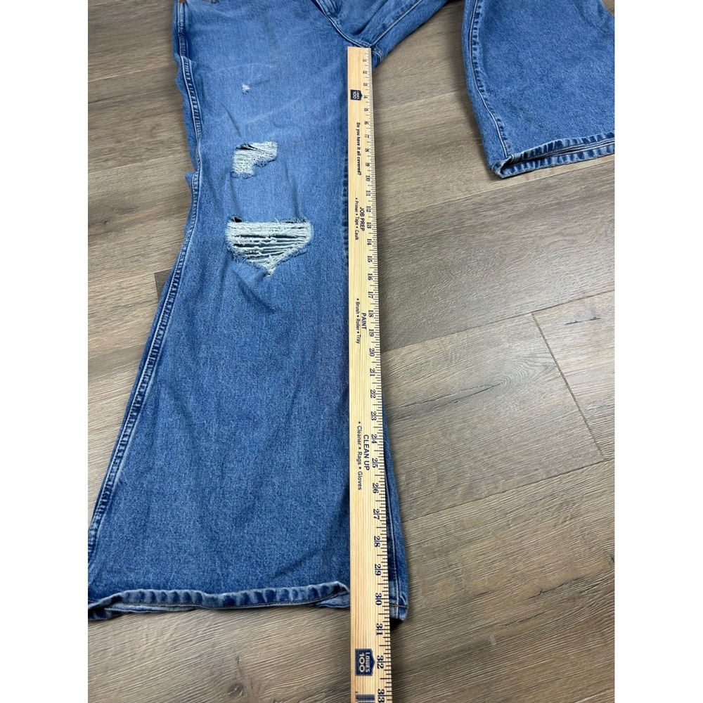 Wrangler Wanderer High Rise Flare Distressed Jeans Medium Wash 30x32 112334543 - Picture 11 of 13